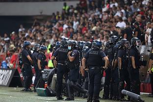 中超9／10月最佳球员候选：卡扎伊什维利、莱昂纳多、亚戈在列（中超9-10月最佳球员候选出炉：卡扎伊什维利、莱昂纳多、亚戈入围）