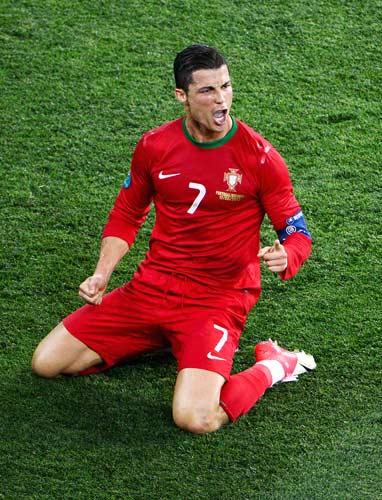 足球中如何快速阅读比赛？（如何在足球比赛中迅速读懂局势？）