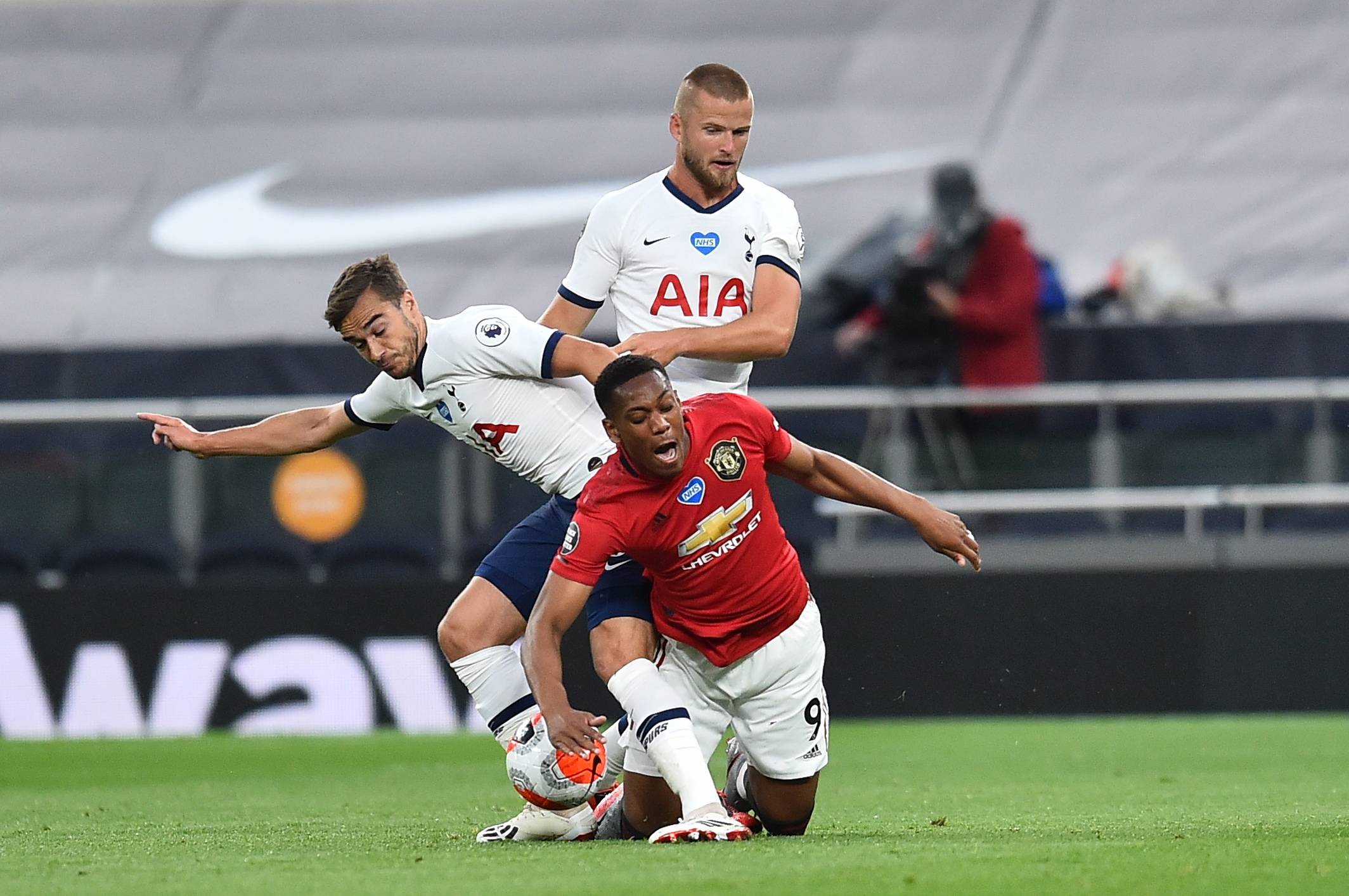 何宇鹏：在国安踢球真的很幸福；法比奥实至名归的金靴太帅啦