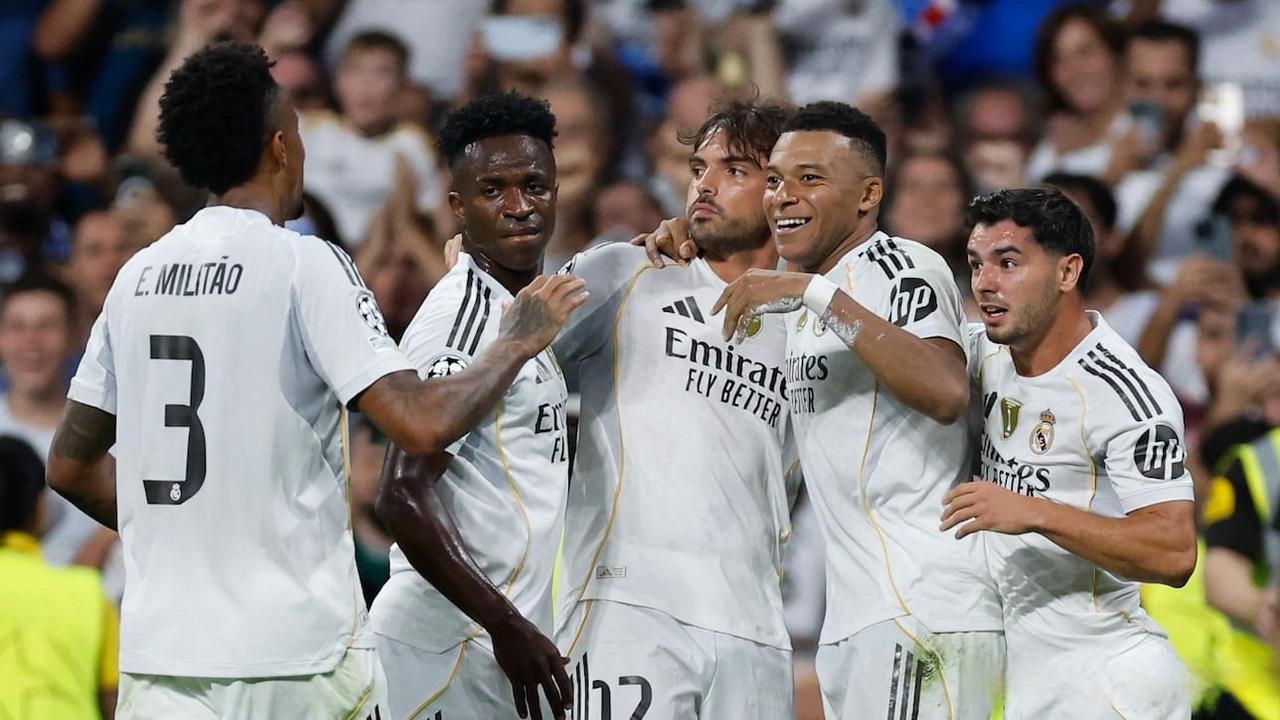 体坛女神盘点：乐天女孩黄禹菡，身材高挑五官立体人称小芭比