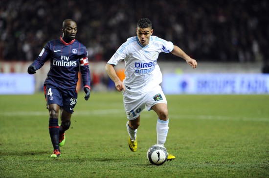 维拉主场31场不败！海外情报：维拉1-1曼联（外媒速递：维拉1-1曼联，主场不败延续至31场）