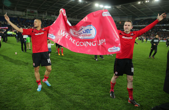 西甲半场：瓦莱拉劲射破门，埃尔切暂1-0赫罗纳（西甲半场战报：瓦莱拉远射建功，埃尔切暂以1-0领先赫罗纳）