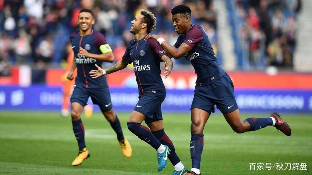 足球国足体脂数据公布，多名球员达标（国足体脂指标出炉，多名球员达标）