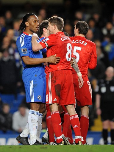 曼联旧将罗西：弗格森严肃中带着亲切体贴，待人就像父亲一样