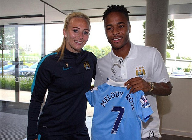 欧联3-0,54岁戴奇发威：率欧冠2冠王3轮不败,卡利穆恩多凌空斩（欧联3-0！54岁戴奇发飙，率两夺欧冠豪门3轮不败，卡利穆恩多凌空破门）