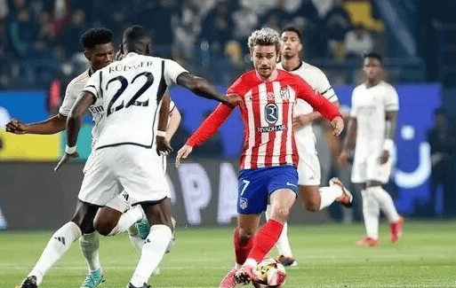 欧冠战报：格鲁克双响，阿贾克斯4-2逆转卡拉巴克收获首胜