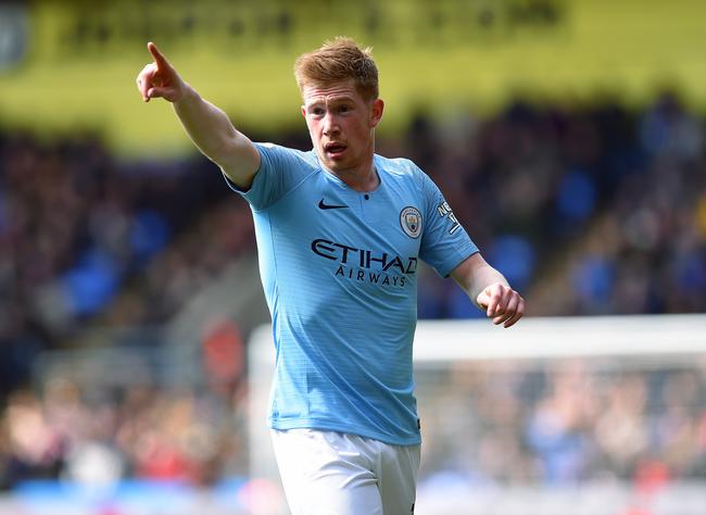 英超战报：曼联2-1战胜埃弗顿,